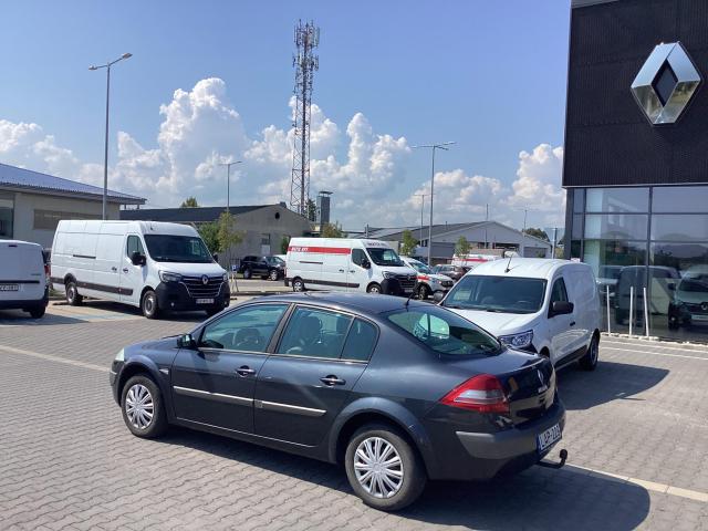 RENAULT MEGANE Limousine 1.5 dCi Expression Mo.-i.1.tul. !